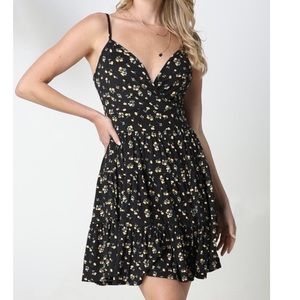 🌼BLACK 🌼FLORAL DRESS🌼